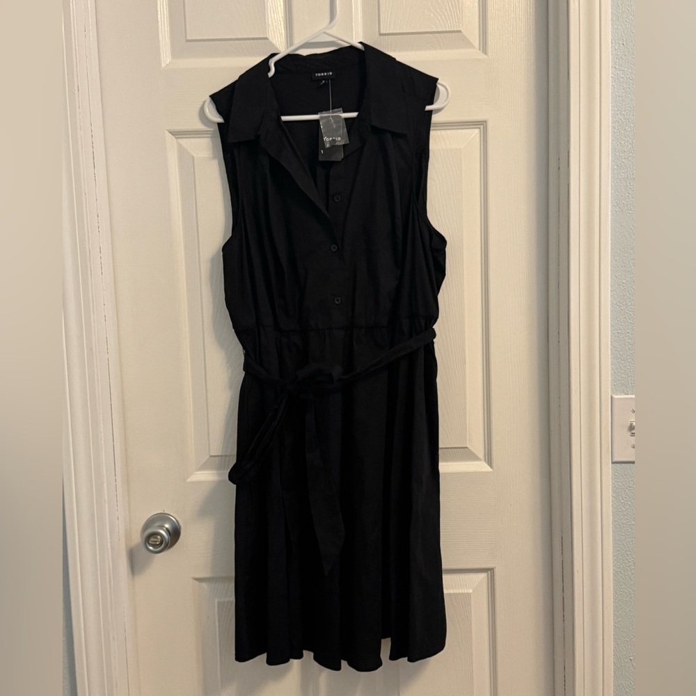 NWT Torrid Sleeveless Tie Waist Little Black Shirt Dress